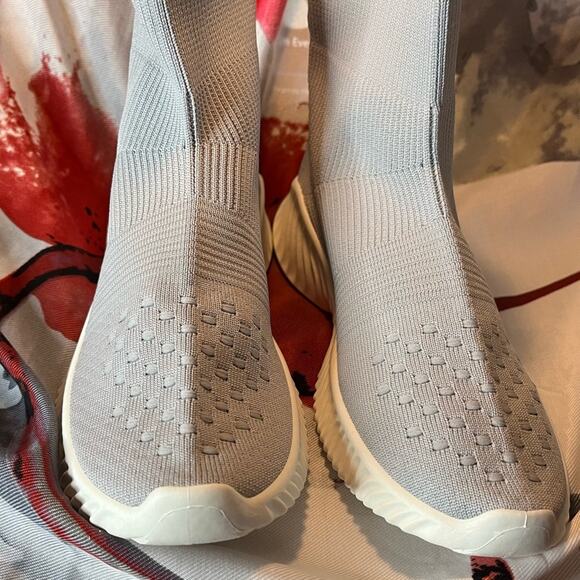 Grey Stretch Sock Boot Size 5 US. Brand New. - Picture 6 of 6